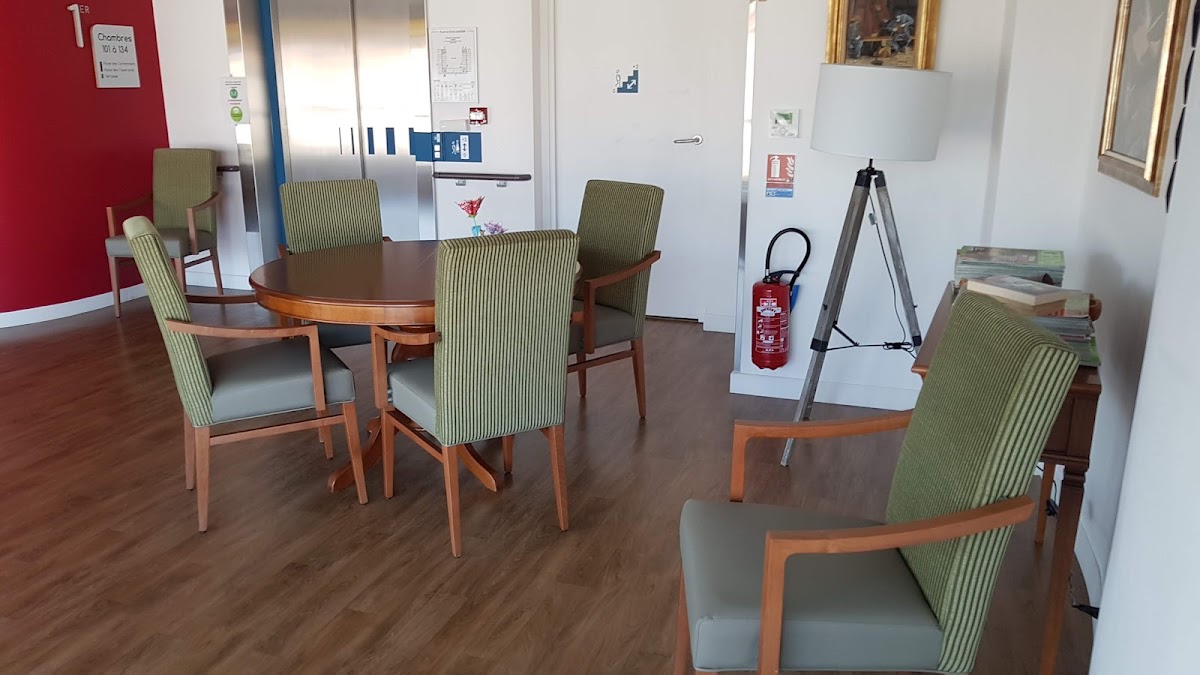 EHPAD Résidence Tharreau - Photo 2 sur 4 - Intérieur et espaces communs