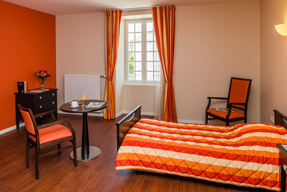 EHPAD - Résidence Marie d'Albret - Photo 2 sur 5 - Intérieur et espaces communs