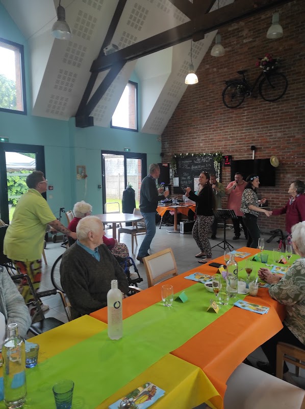 EHPAD Saint-Camille - Lesquin - Photo 5 sur 5 - Environnement et extérieurs