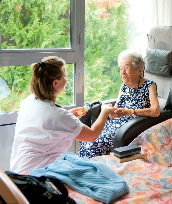 EHPAD Résidence Le Foyer du Petit Jer - Photo 2 sur 4 - Intérieur et espaces communs