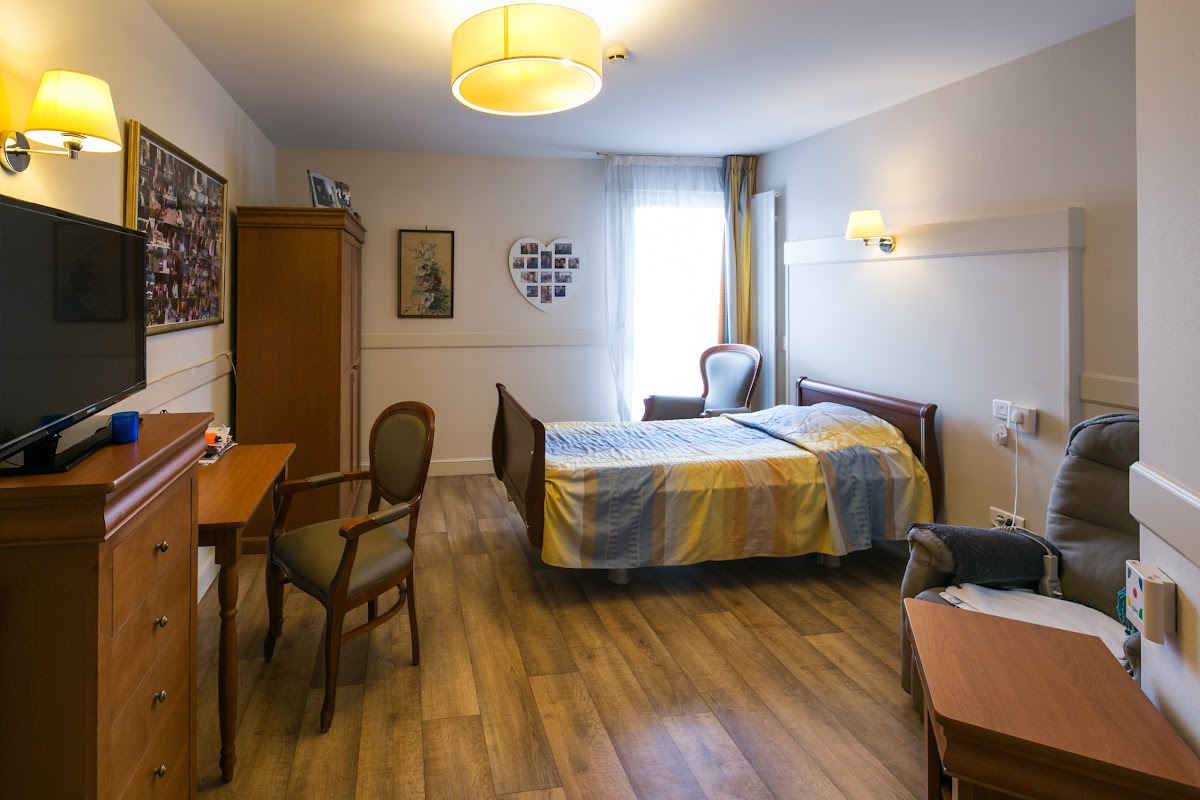 EHPAD Résidence Sévigné - Photo 2 sur 5 - Intérieur et espaces communs