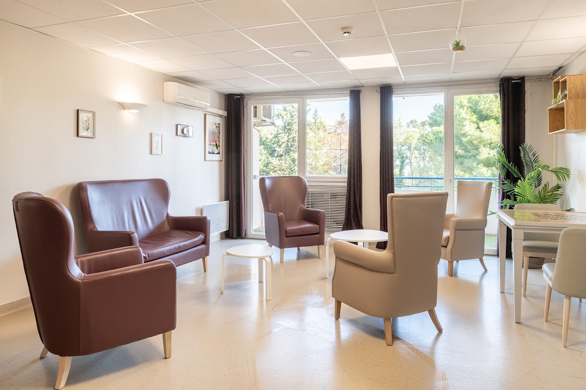 EHPAD Korian Mistral - Photo 2 sur 5 - Intérieur et espaces communs