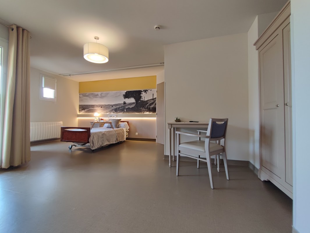 Photo de EHPAD Sainte-Clotilde, EHPAD à CAUX