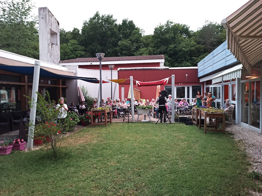 EHPAD Résidence Les Écureuils - Photo 2 sur 5 - Intérieur et espaces communs