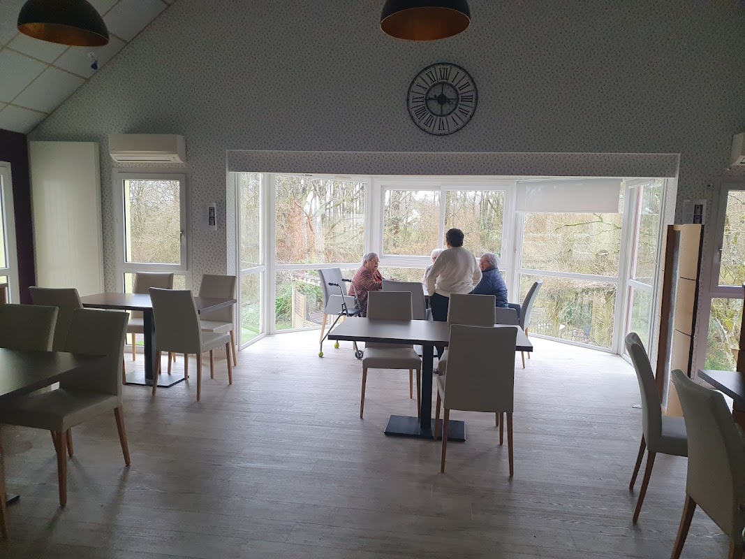 EHPAD Village du Porhoët - Photo 2 sur 5 - Intérieur et espaces communs