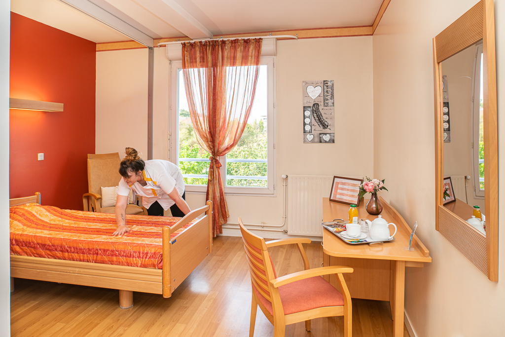 EHPAD Korian Le Gâtinais - Photo 2 sur 5 - Intérieur et espaces communs