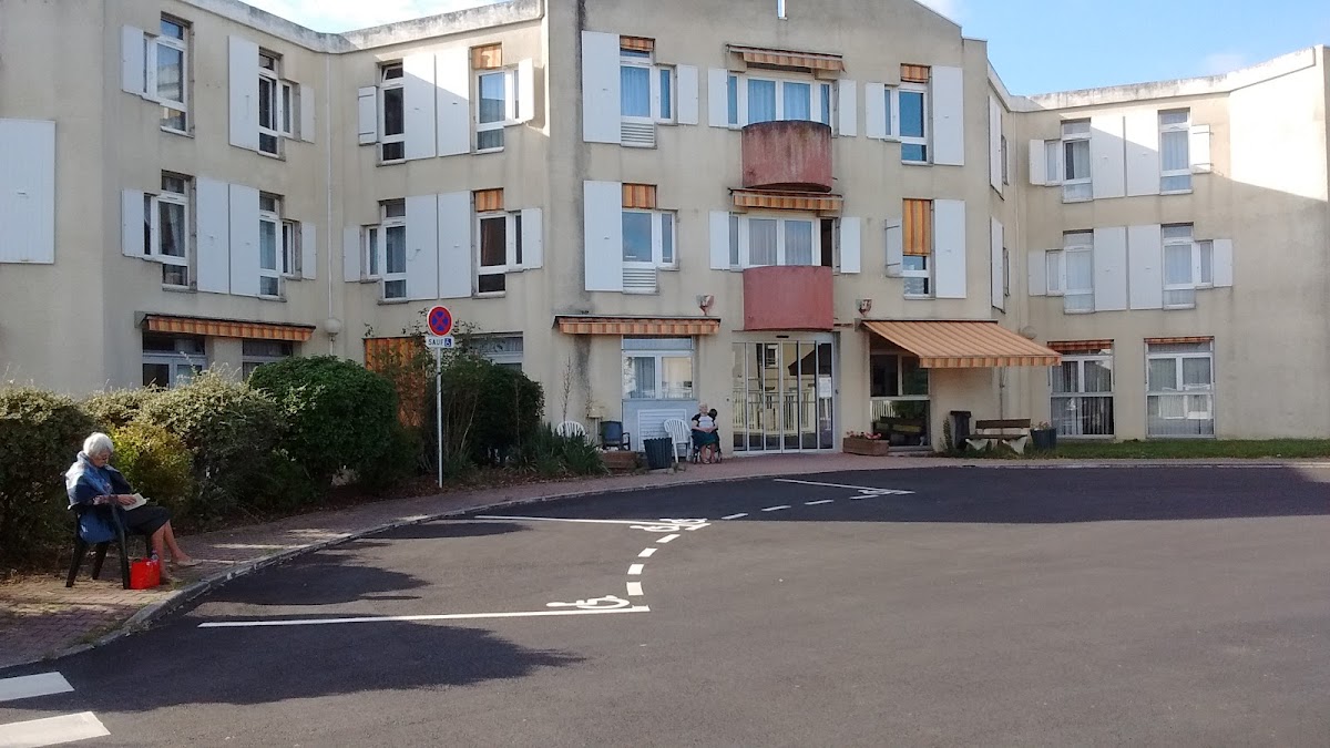 EHPAD - Photo 3 sur 4 - Chambres et hébergement