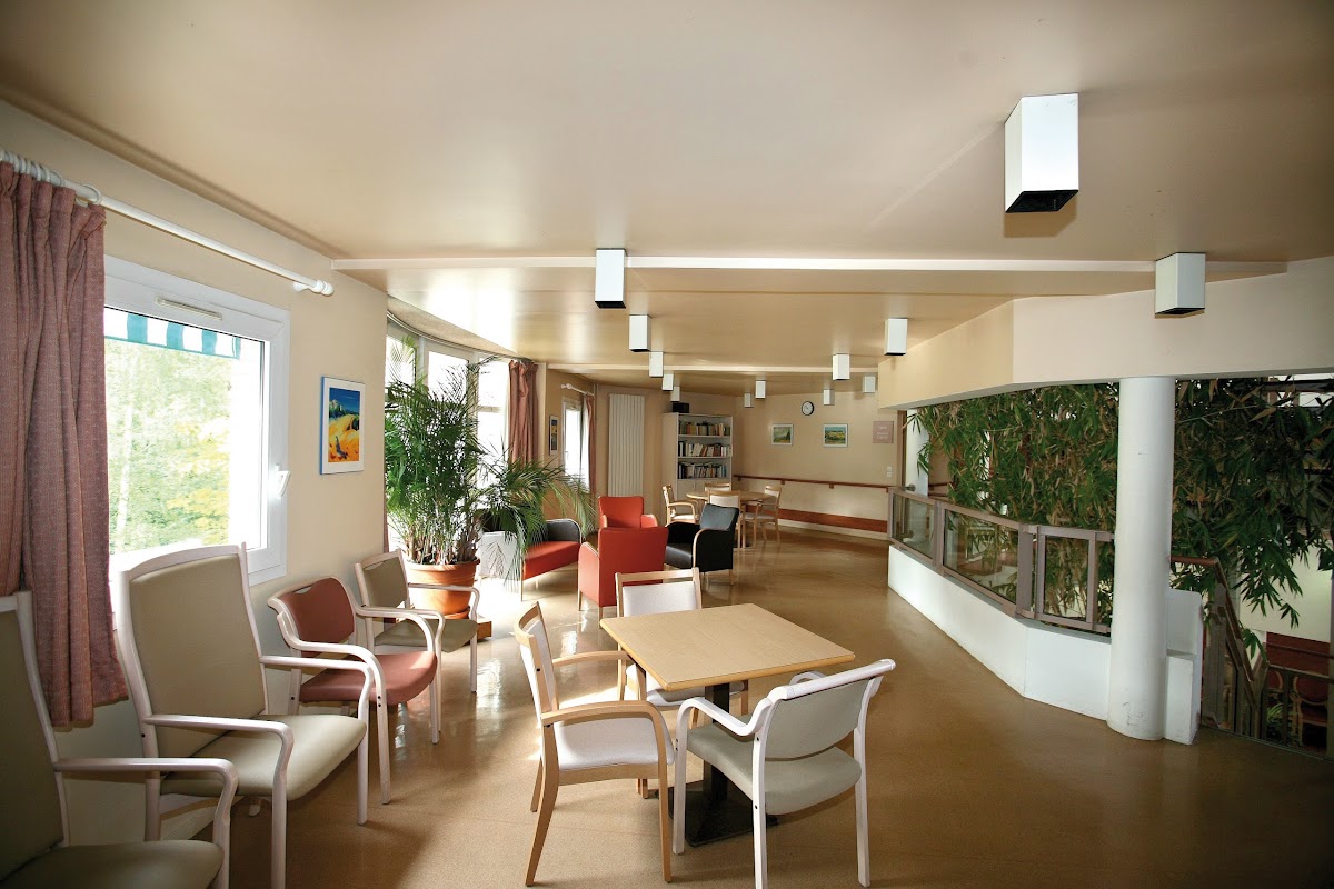 La Maison du Cèdre Bleu - Photo 5 sur 5 - Environnement et extérieurs