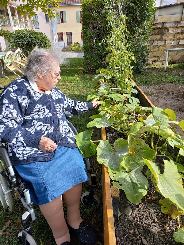 EHPAD Villa Claudine - Photo 5 sur 5 - Environnement et extérieurs