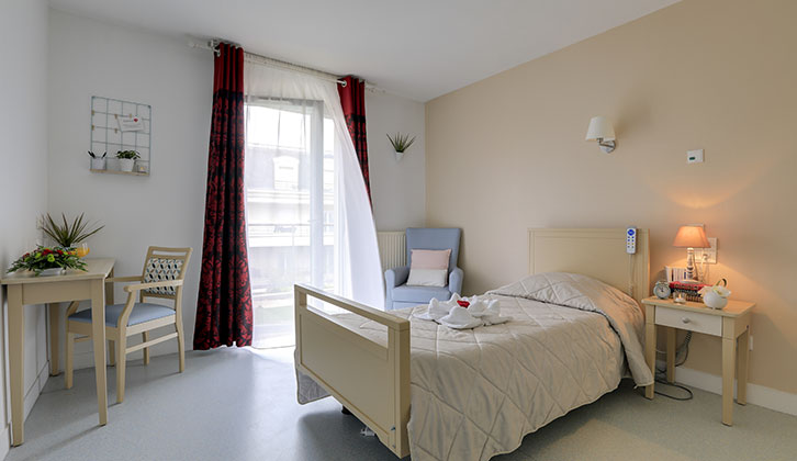 EHPAD - Résidence Les Jardins des Lilas - Photo 2 sur 5 - Intérieur et espaces communs