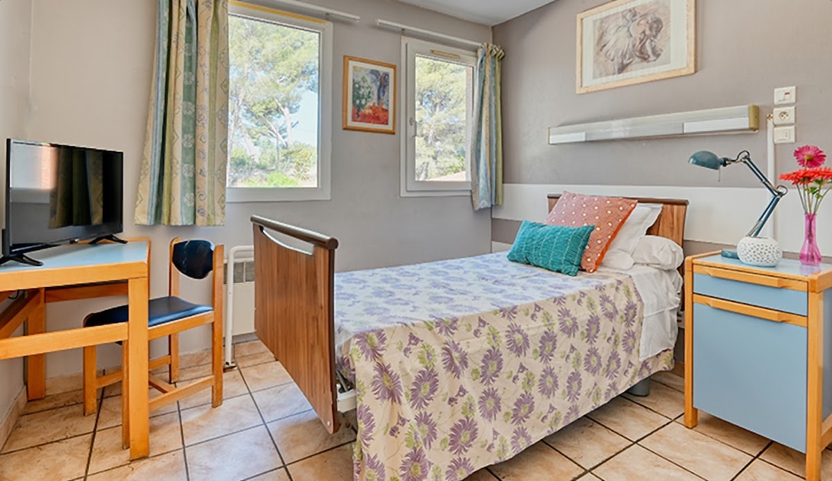 EHPAD Castel Roseraie - Photo 2 sur 5 - Intérieur et espaces communs