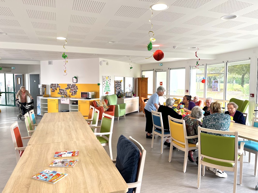EHPAD Les Châtaigniers - Photo 4 sur 5 - Espaces de vie