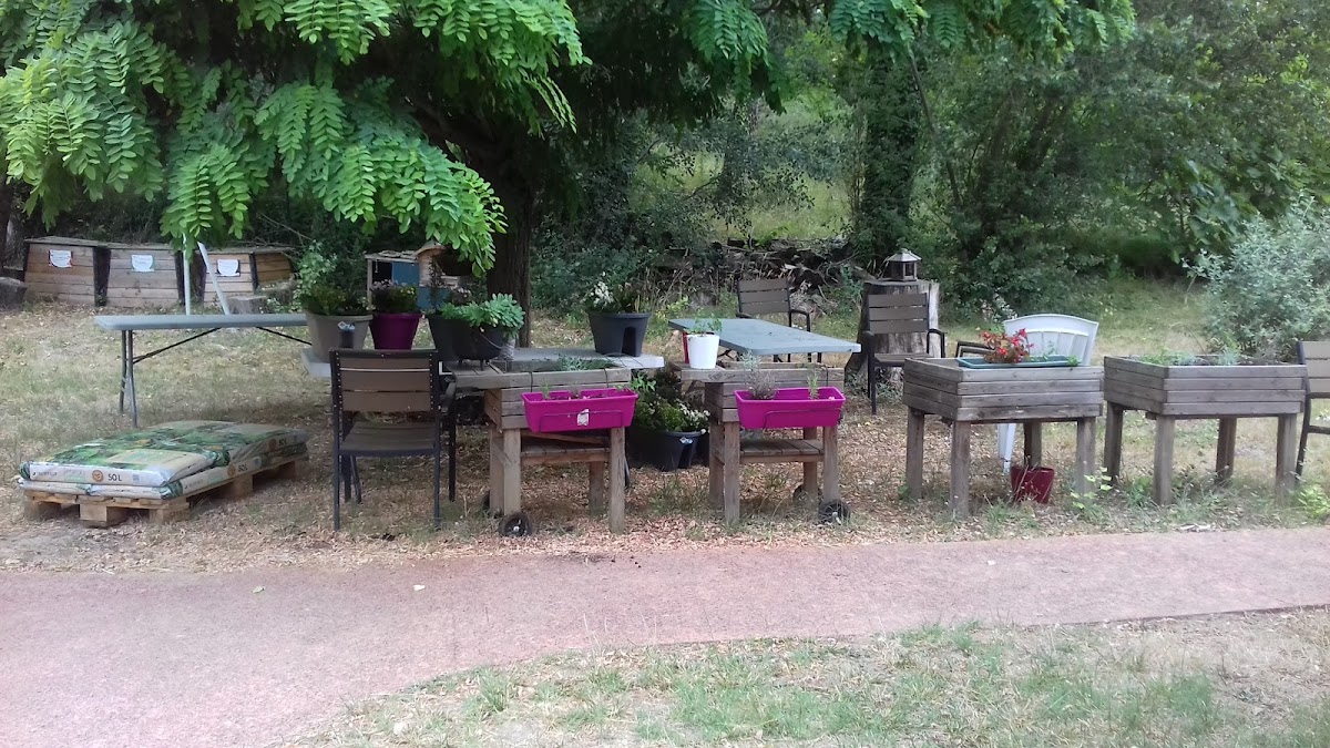 Photo de EHPAD Les Jardins d'Oly, EHPAD à AUZEVILLE TOLOSANE