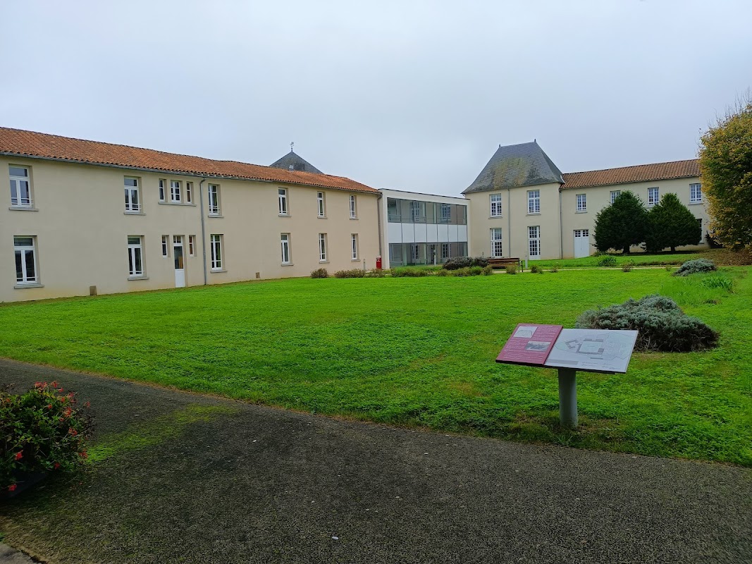 EHPAD Résidence L'Orée des Bois - Photo 5 sur 5 - Environnement et extérieurs