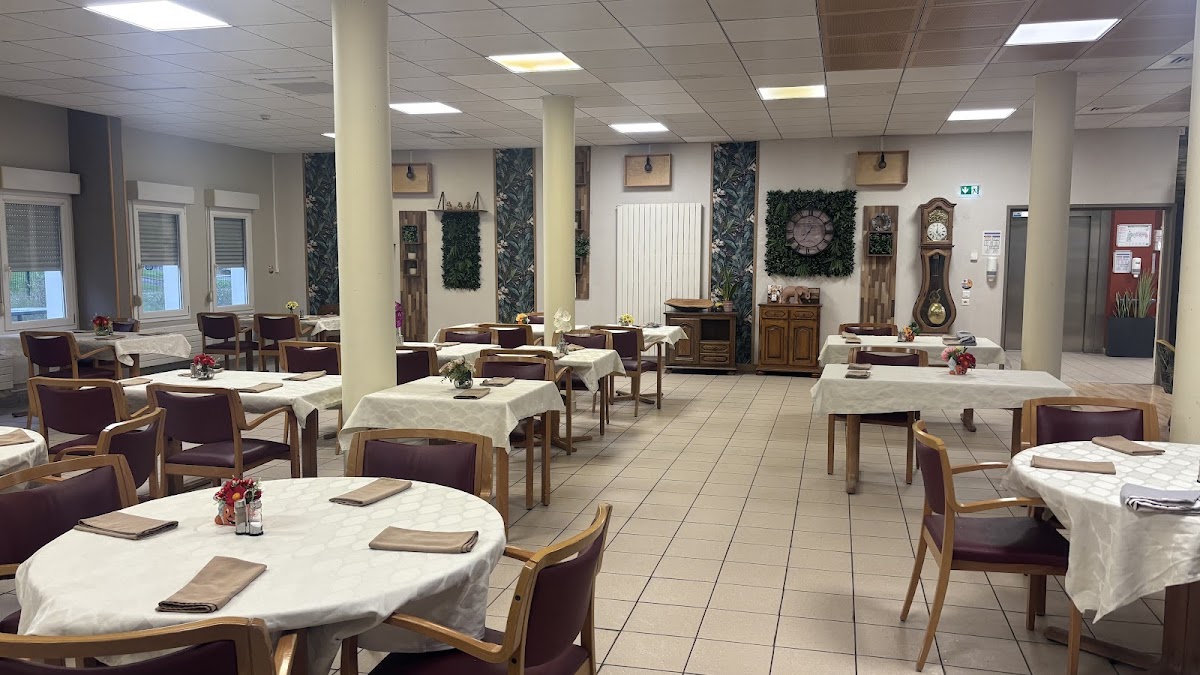 EHPAD "LE CLOS FLEURI" - Photo 3 sur 5 - Chambres et hébergement