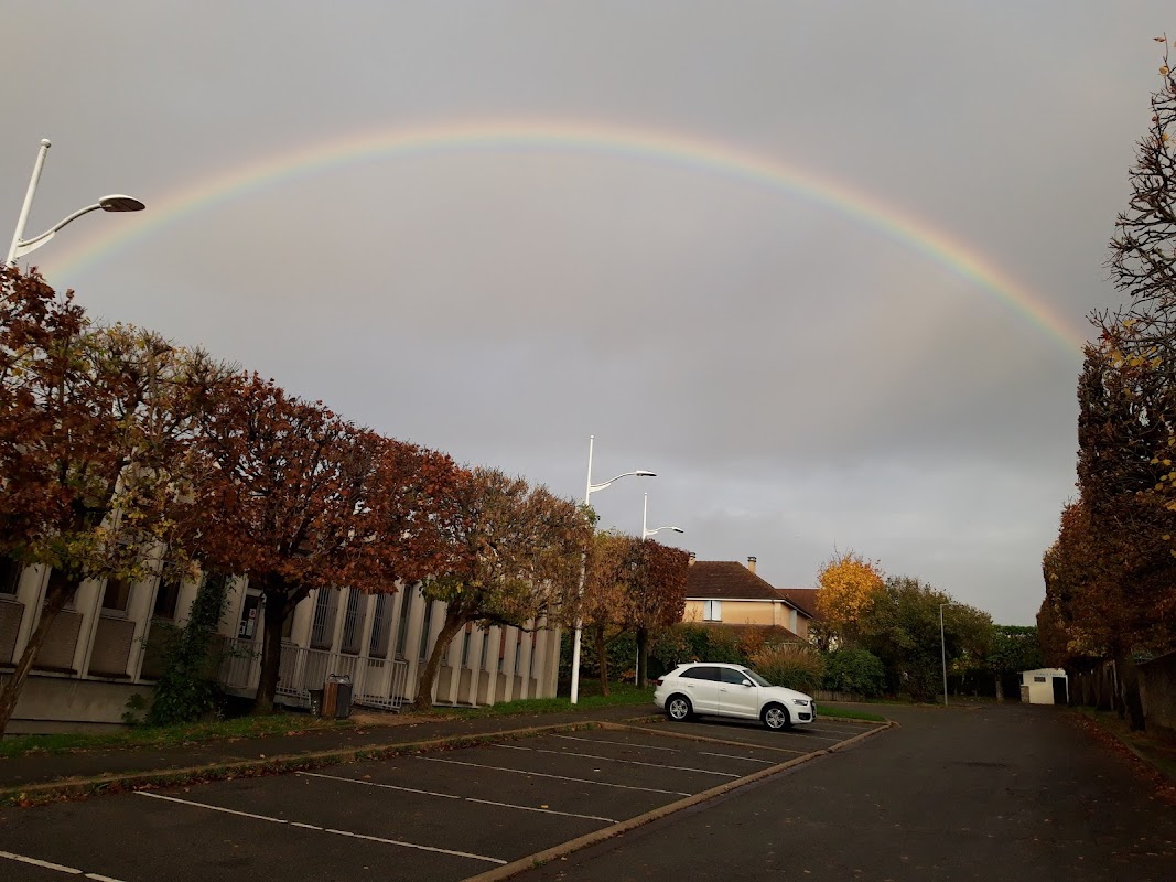 Foyer-Logement Les glycines - Photo 5 sur 5 - Environnement et extérieurs