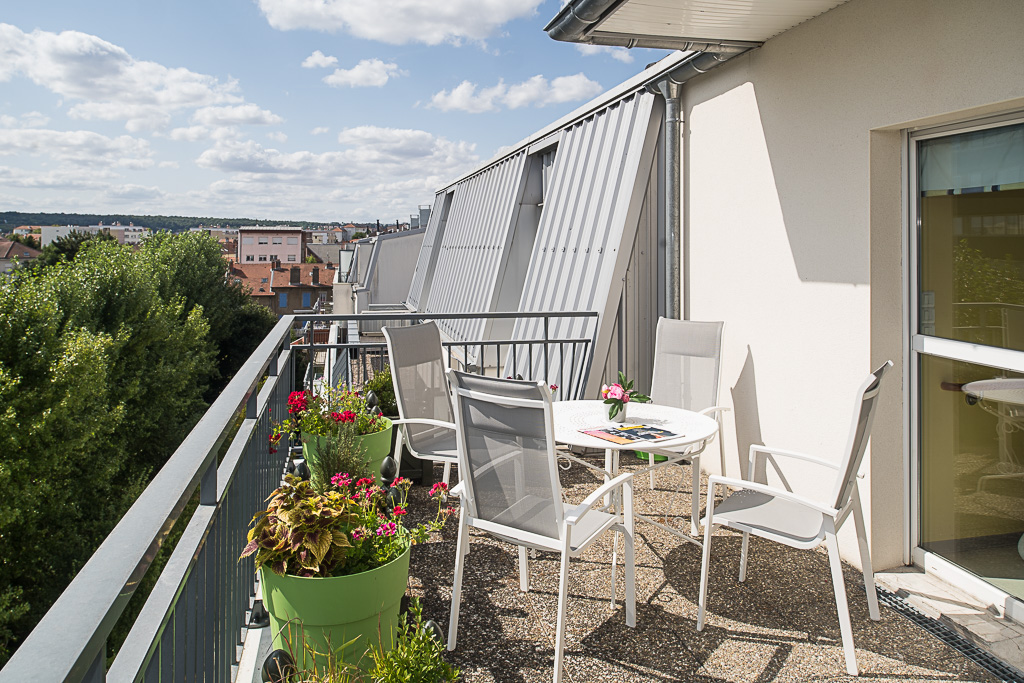 EHPAD Korian Les Jardins du Charmois - Photo 5 sur 5 - Environnement et extérieurs