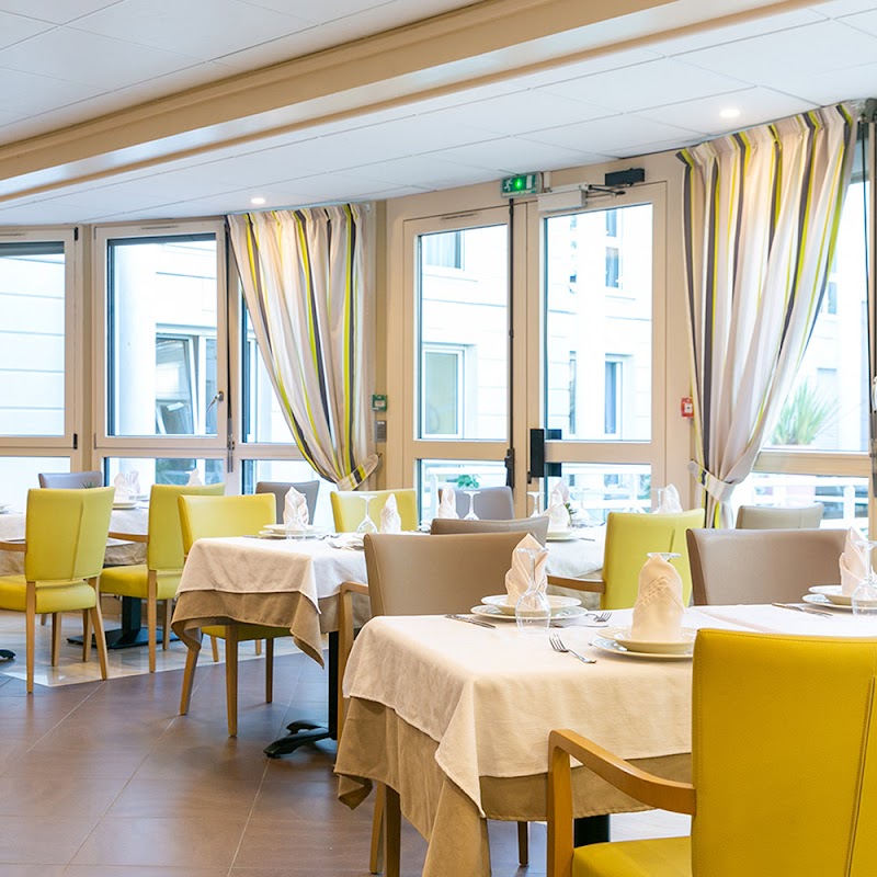 EHPAD Résidence Le Parc de Diane - Photo 3 sur 5 - Chambres et hébergement