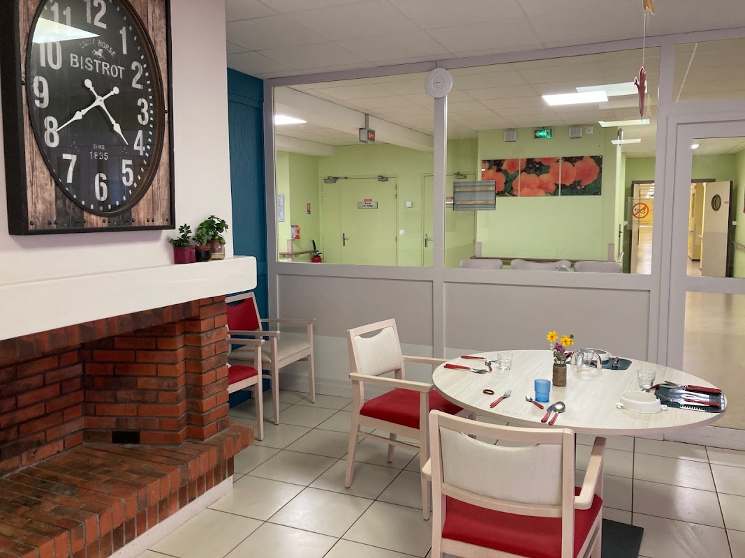 EHPAD Les Châtaigniers Les Fresnes - Photo 4 sur 5 - Espaces de vie