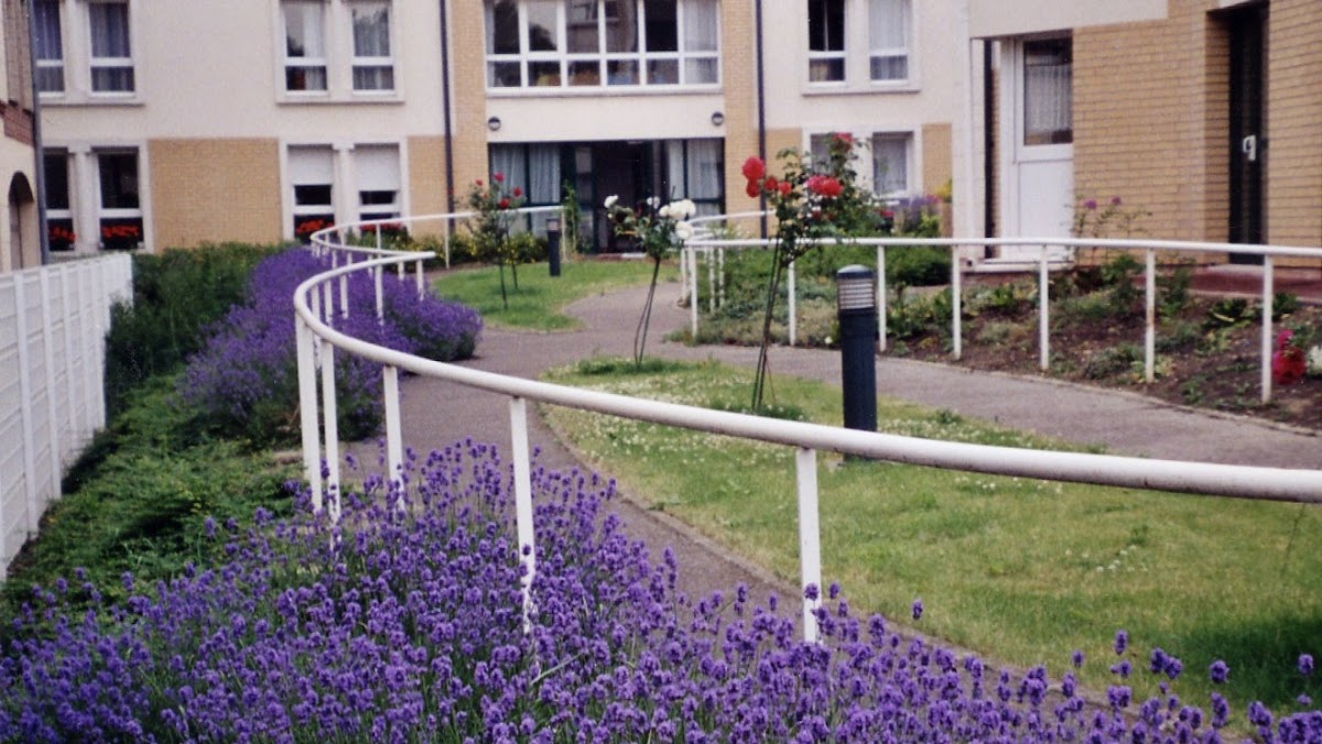 Ehpad - résidence ARPAGE Stenhuis - Photo 2 sur 5 - Intérieur et espaces communs