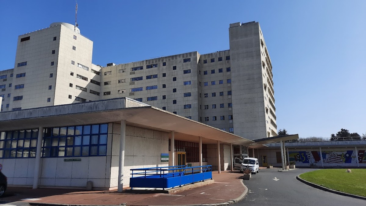 USLD du CH de Saint-Lô - Photo 2 sur 5 - Intérieur et espaces communs