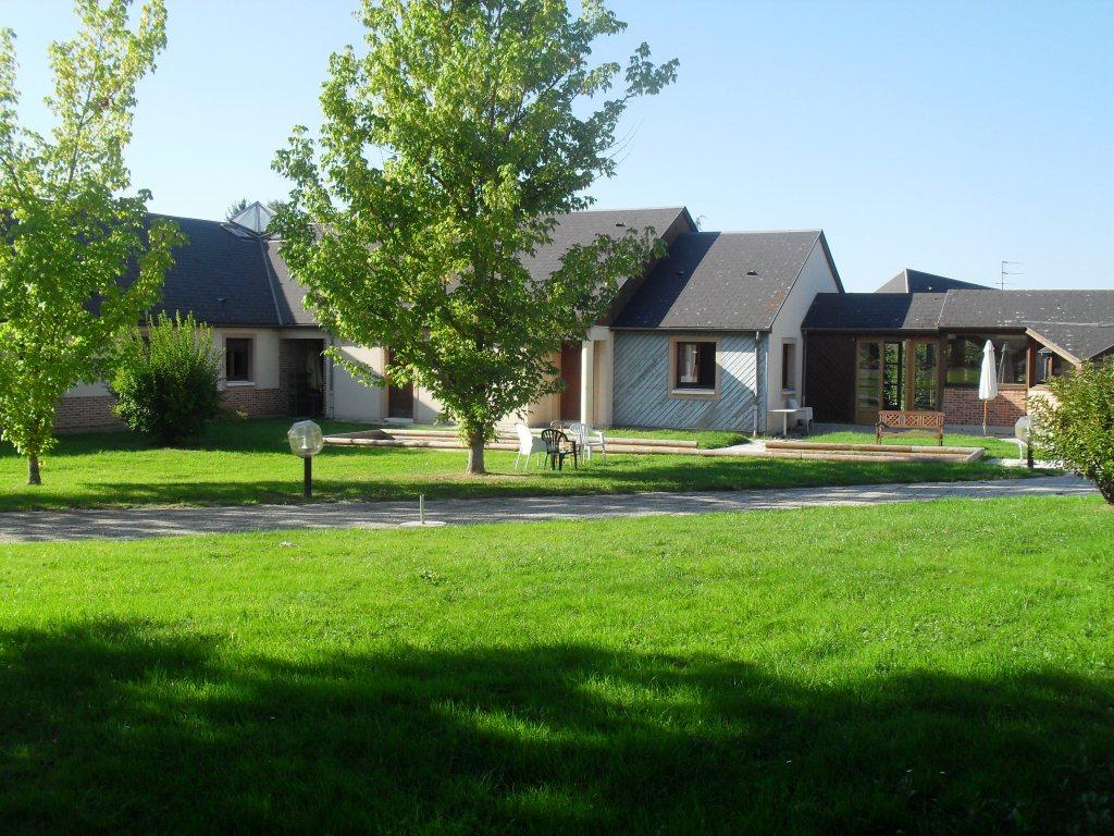 EHPAD Le Bosguerard Sa Orpea Saint-Pierre du Bosguerard - Photo 2 sur 5 - Intérieur et espaces communs