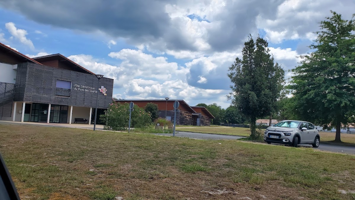 EHPAD Pôle gériatrique du Pays des Sources - Photo 2 sur 3 - Intérieur et espaces communs