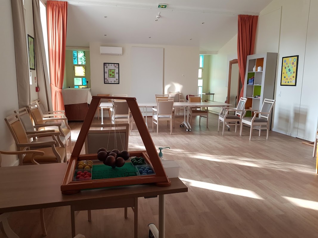 EHPAD du Centre hospitalier de Mortagne au Perche - Photo 4 sur 5 - Espaces de vie