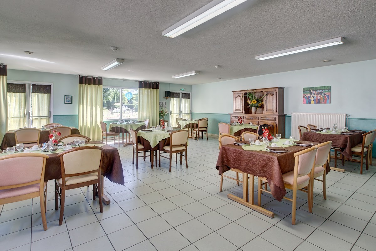 Colisee - Les Scevolles - Photo 5 sur 5 - Environnement et extérieurs