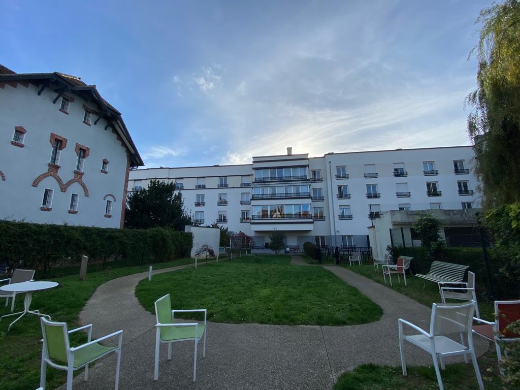 EHPAD Sainte-Geneviève - Photo 4 sur 5 - Espaces de vie