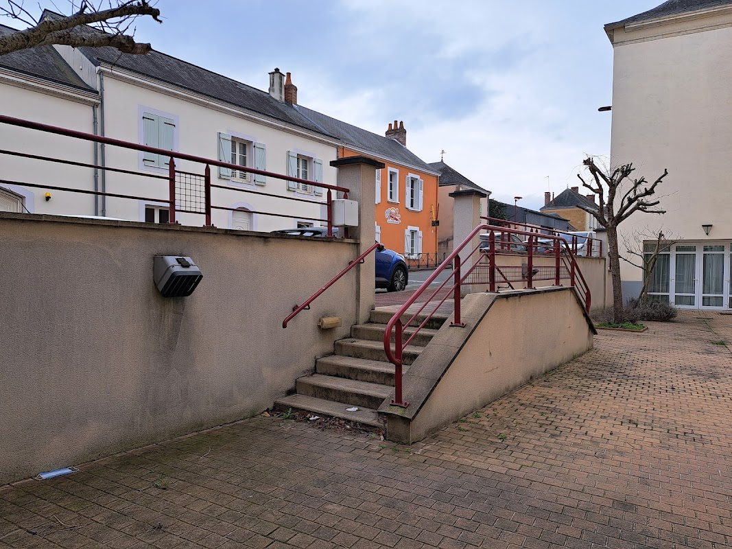 Photo de EHPAD Maison de retraite Saint-Vincent de Paul, EHPAD à YVRE L EVEQUE