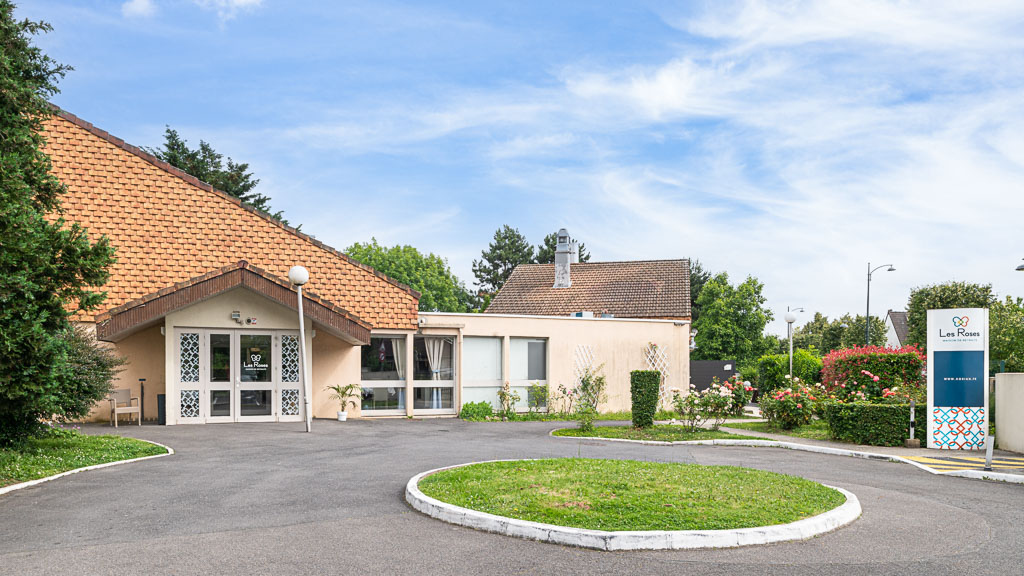 Photo de EHPAD Korian Les Roses, EHPAD à PONTAULT COMBAULT