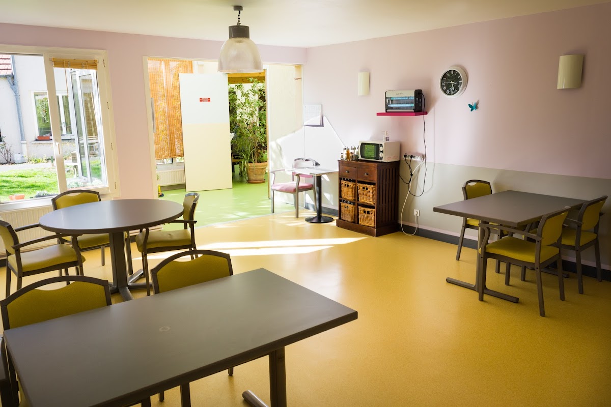 EHPAD Saint-Crépin-Ibouvillers - Photo 4 sur 5 - Espaces de vie