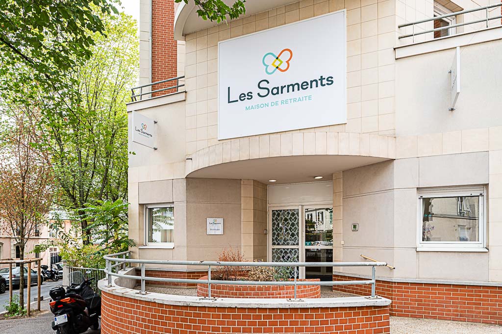 Photo de EHPAD Korian Les Sarments, EHPAD à SURESNES