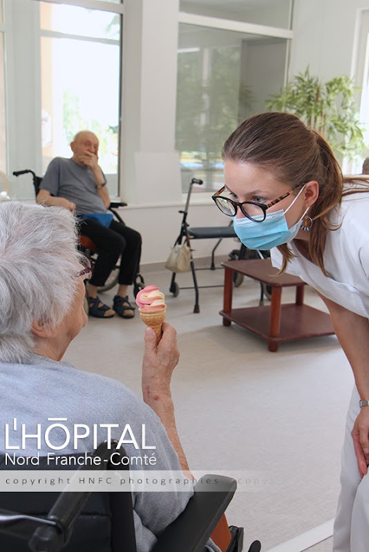 EHPA RESIDENCE LES MAGNOLIAS - Photo 2 sur 3 - Intérieur et espaces communs