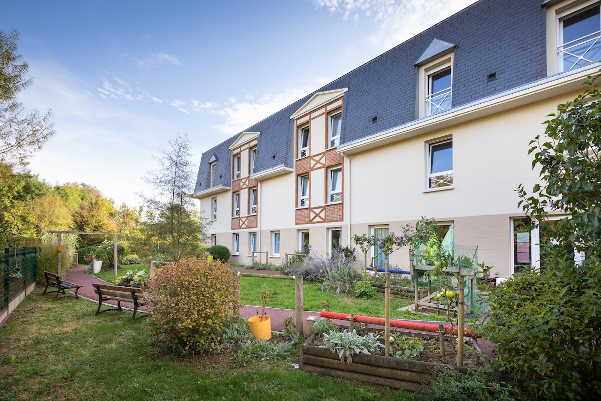 EHPAD Résidence Topaze - Dozulé - Photo 2 sur 5 - Intérieur et espaces communs