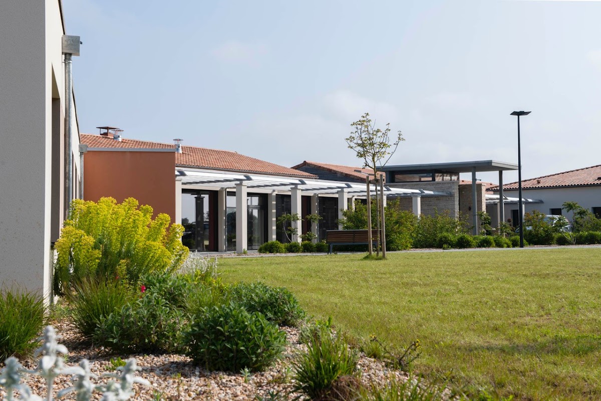 EHPAD Le Logis des Cours - Photo 2 sur 3 - Intérieur et espaces communs