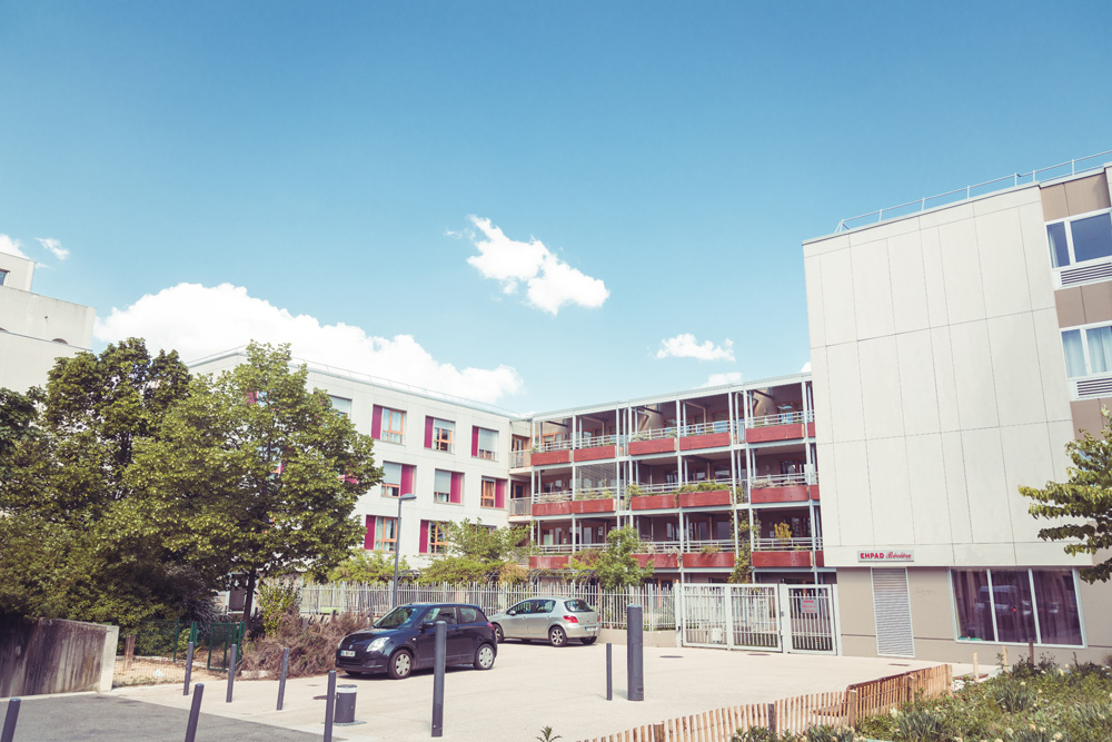 EHPAD Bévière - Photo 2 sur 5 - Intérieur et espaces communs