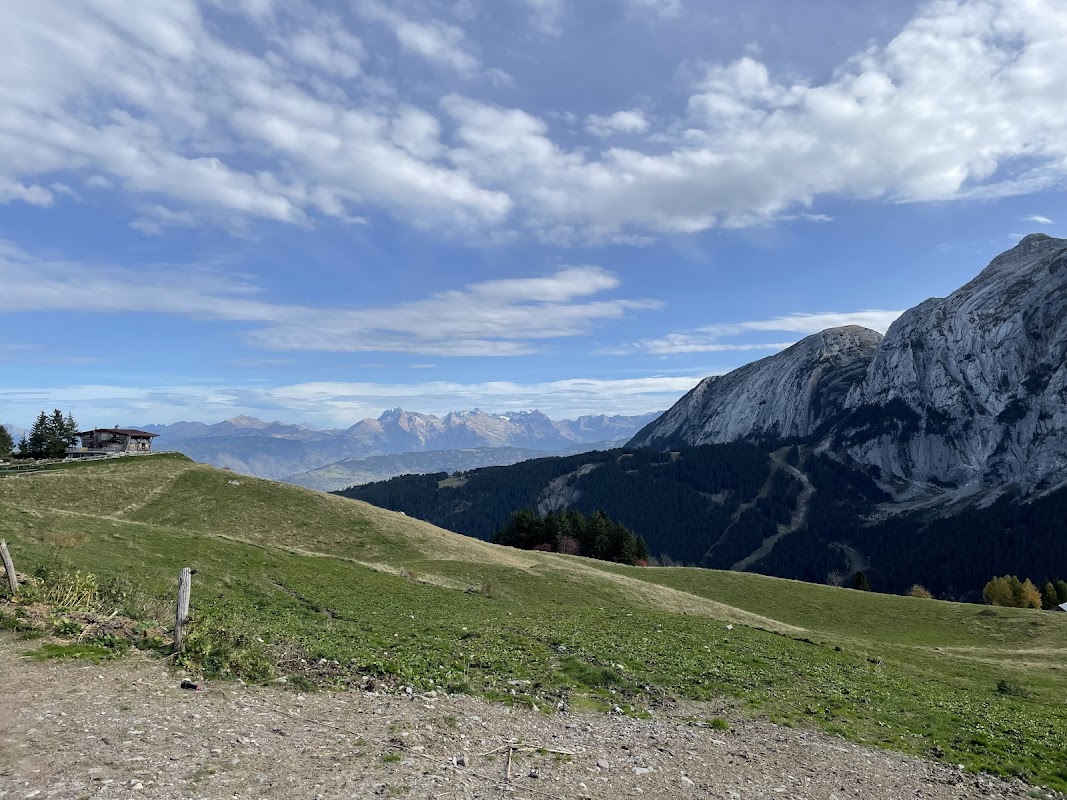 Photo de Résidence Les Frachets, Résidence autonomie à MEZERIAT