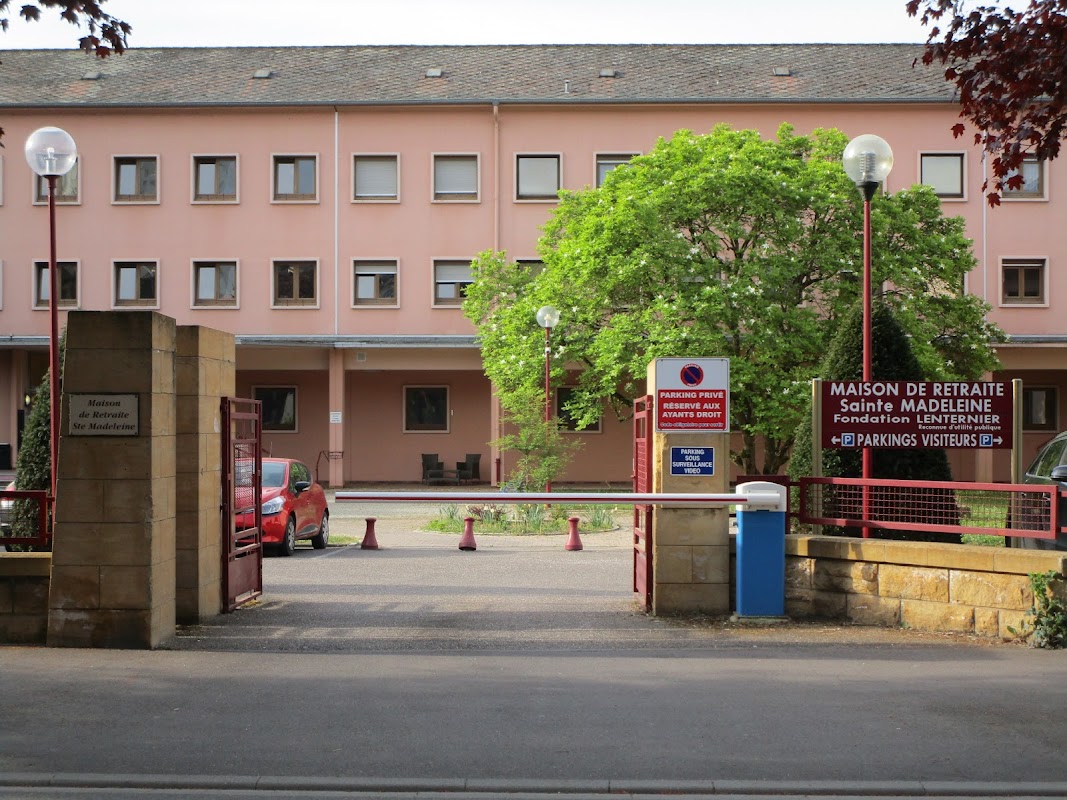 EHPAD Sainte-Madeleine - Photo 3 sur 5 - Chambres et hébergement