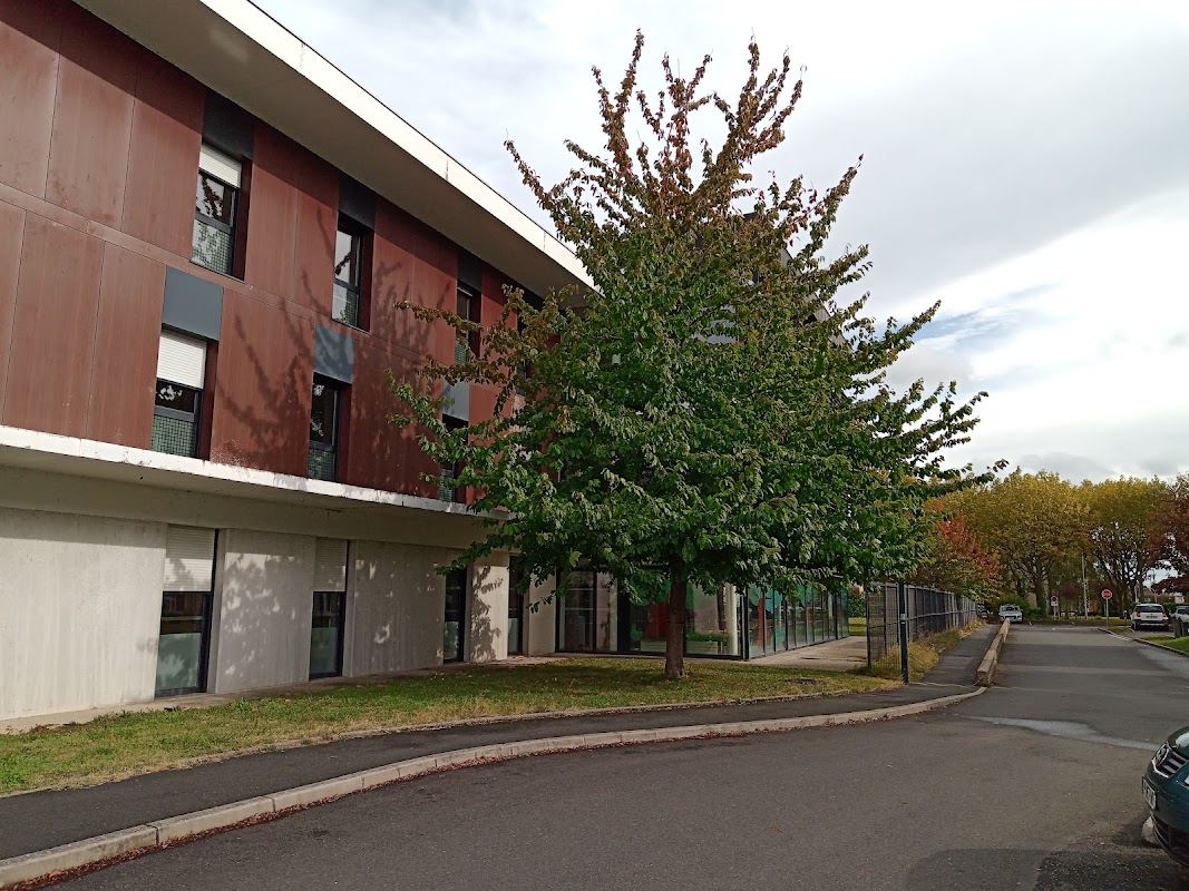 EHPAD La Roselière - Photo 2 sur 5 - Intérieur et espaces communs