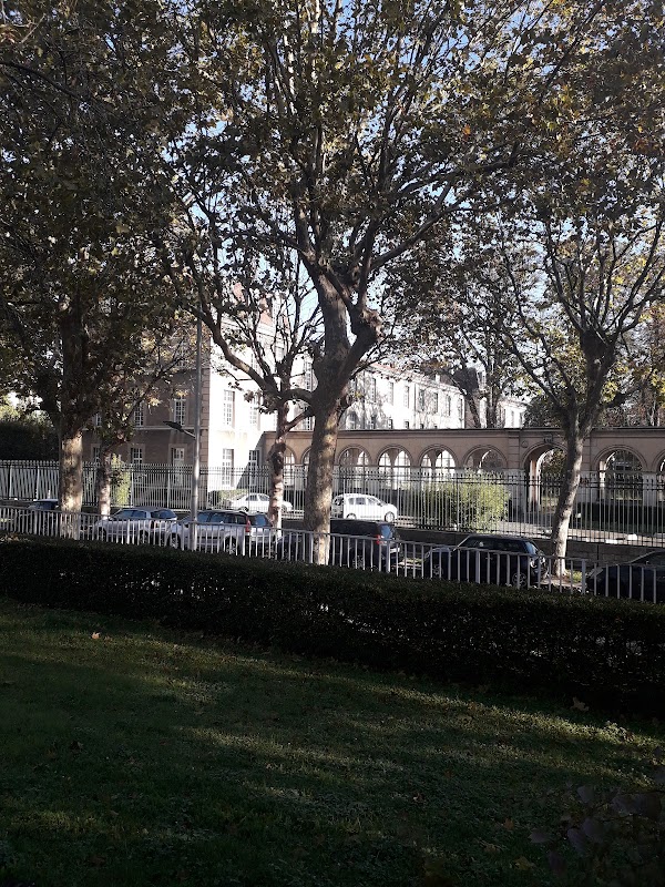 USLD de l'Hôpital Charles Foix - Photo 4 sur 5 - Espaces de vie