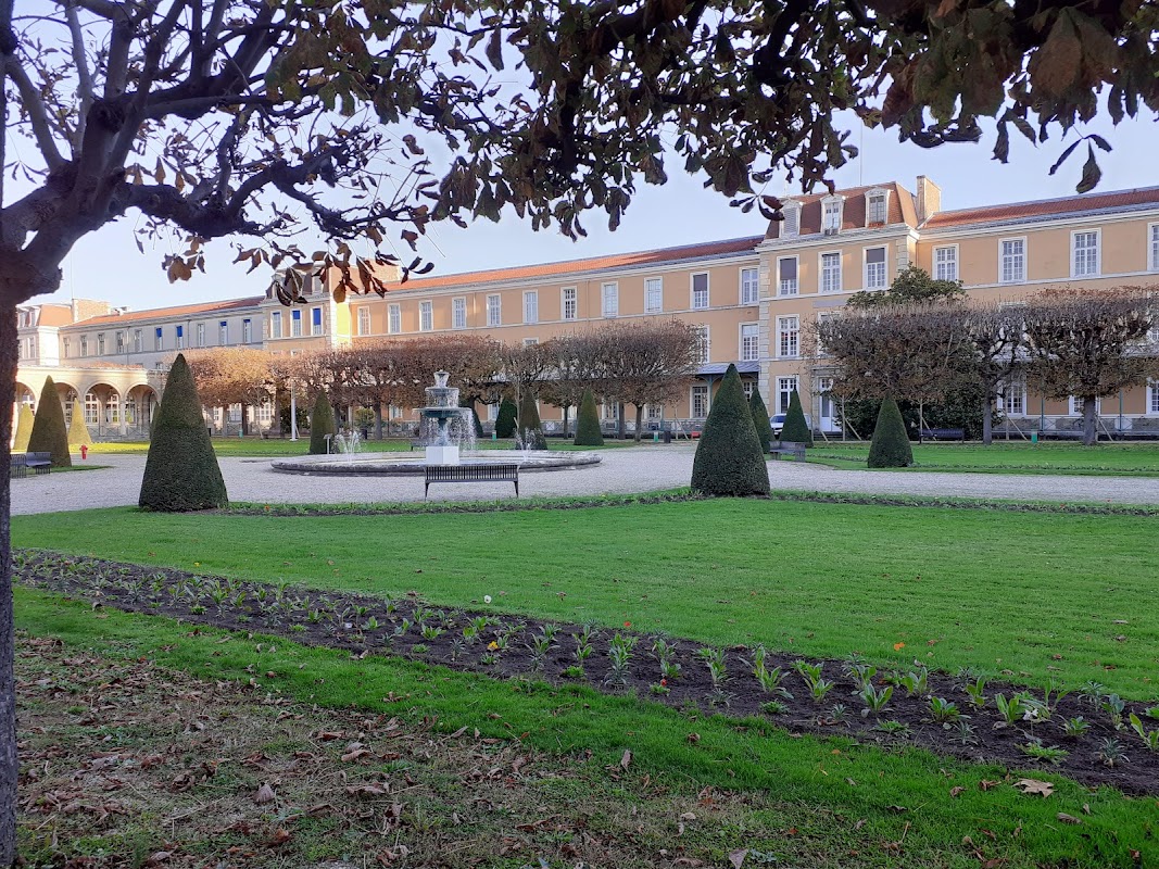 USLD de l'Hôpital Charles Foix - Photo 3 sur 5 - Chambres et hébergement