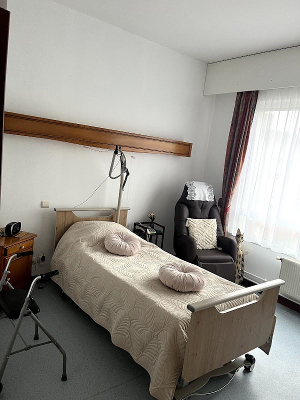 EHPAD Les Tulipiers - Photo 2 sur 5 - Intérieur et espaces communs