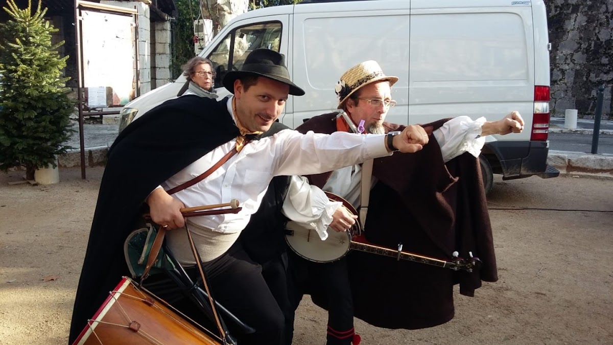 EHPAD Les Genets - Photo 3 sur 5 - Chambres et hébergement