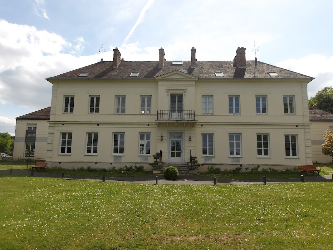 EHPAD Le Château de Challeau - Photo 2 sur 3 - Intérieur et espaces communs