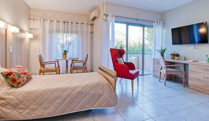 EHPAD L'oustaou - Photo 2 sur 5 - Intérieur et espaces communs