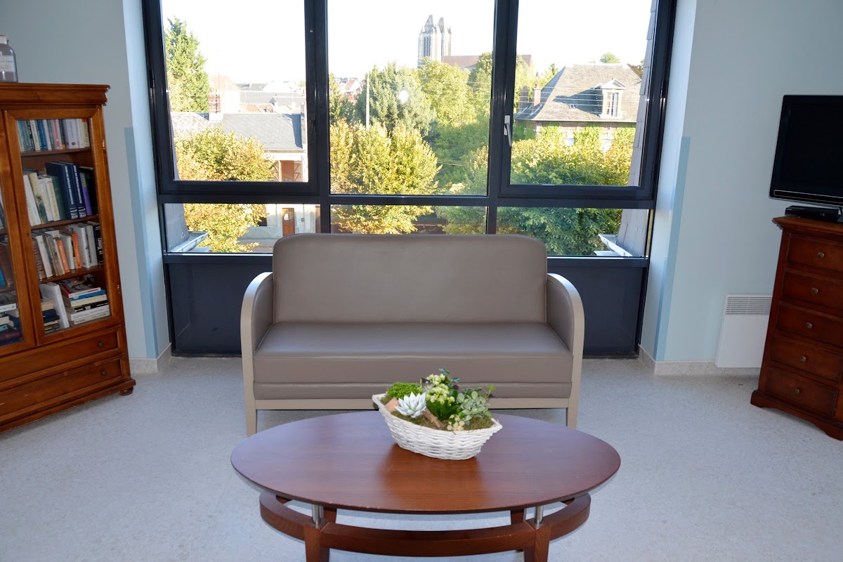 EHPAD Résidence Docteur Hallot Orpea Noyon - Photo 5 sur 5 - Environnement et extérieurs