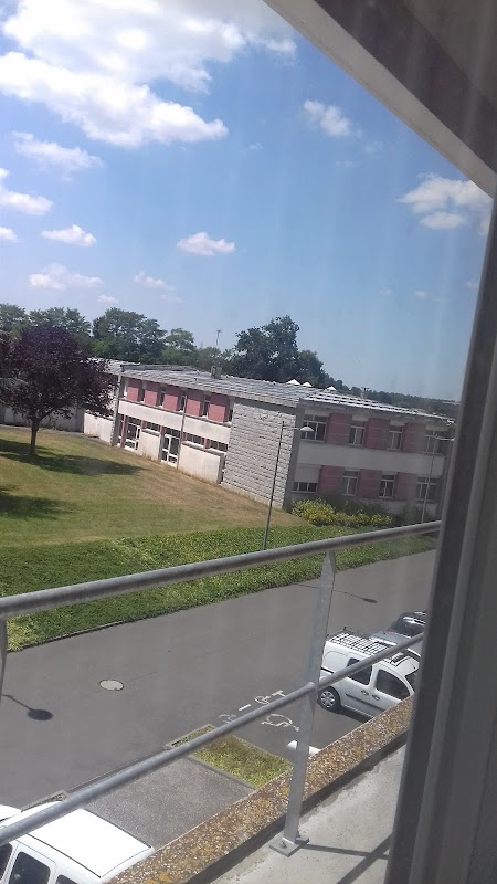 Photo de EHPAD Paul-Lintier du Centre hospitalier Nord-Mayenne, EHPAD à MAYENNE