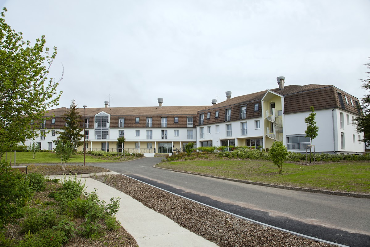 EHPAD Résidence Les Champs Blancs - Photo 3 sur 5 - Chambres et hébergement